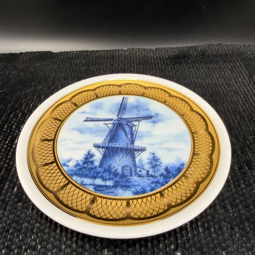 TK Handarbeit Western Germany 22.8K‎ Gold Windmill Porcelain Mini Plate Dish